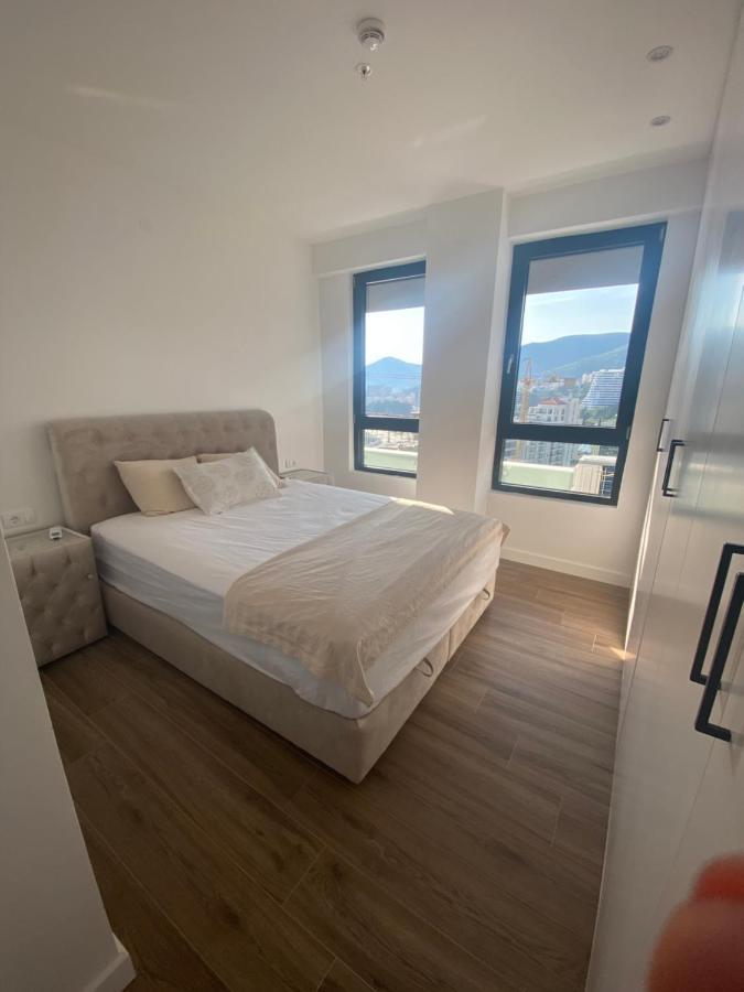 The View In Montenegro Apartman *