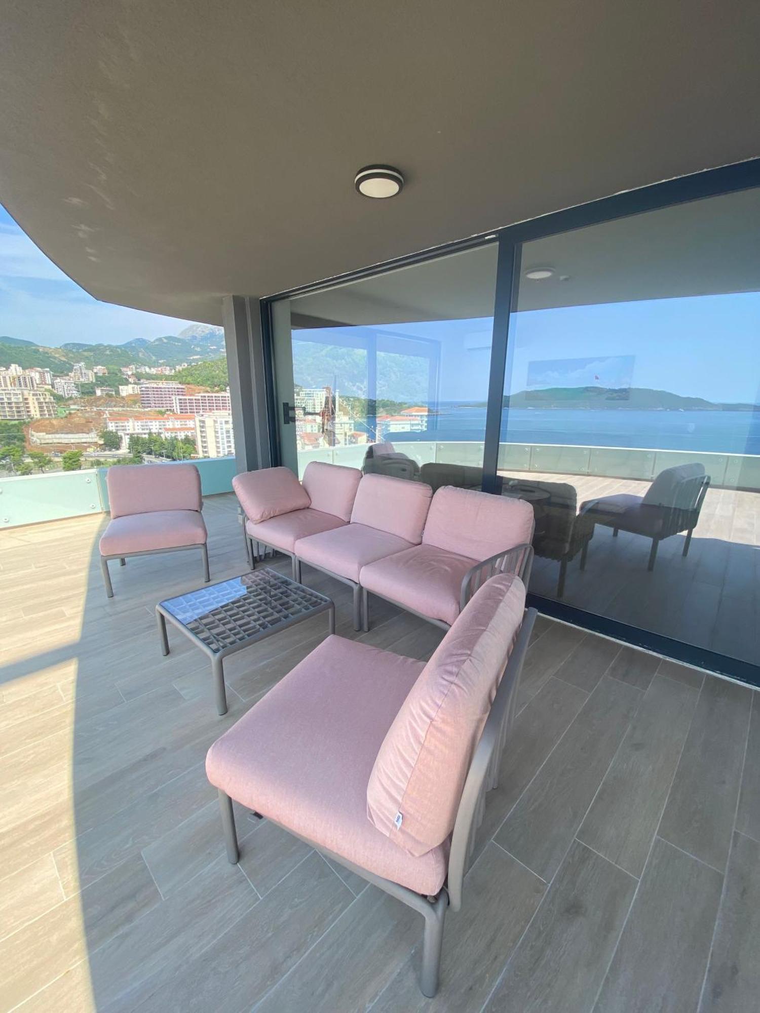 The View In Montenegro Apartman *